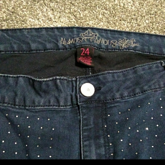 Almost Famous Skinny Jeans - Picture 4 of 5